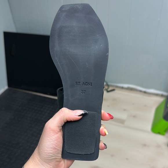 St. Agni Black Square-Toe Sandals - Picture 2 of 2